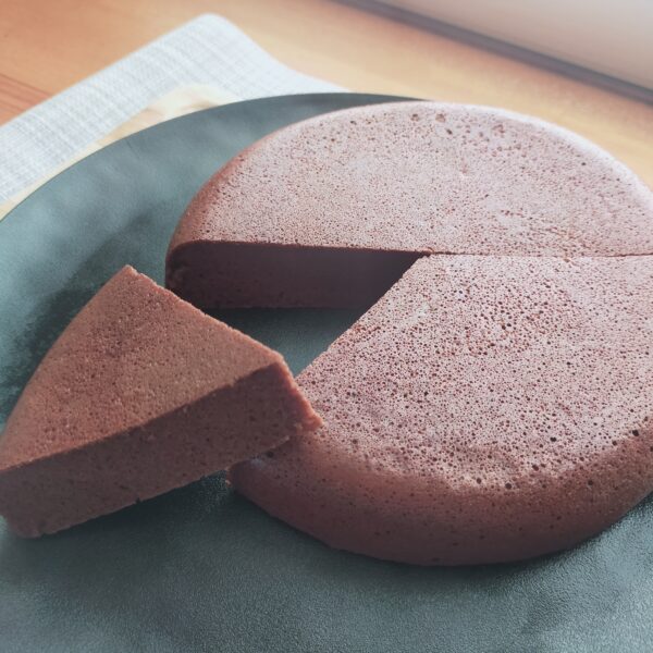 炊飯器で作る米粉チョコケーキの写真です